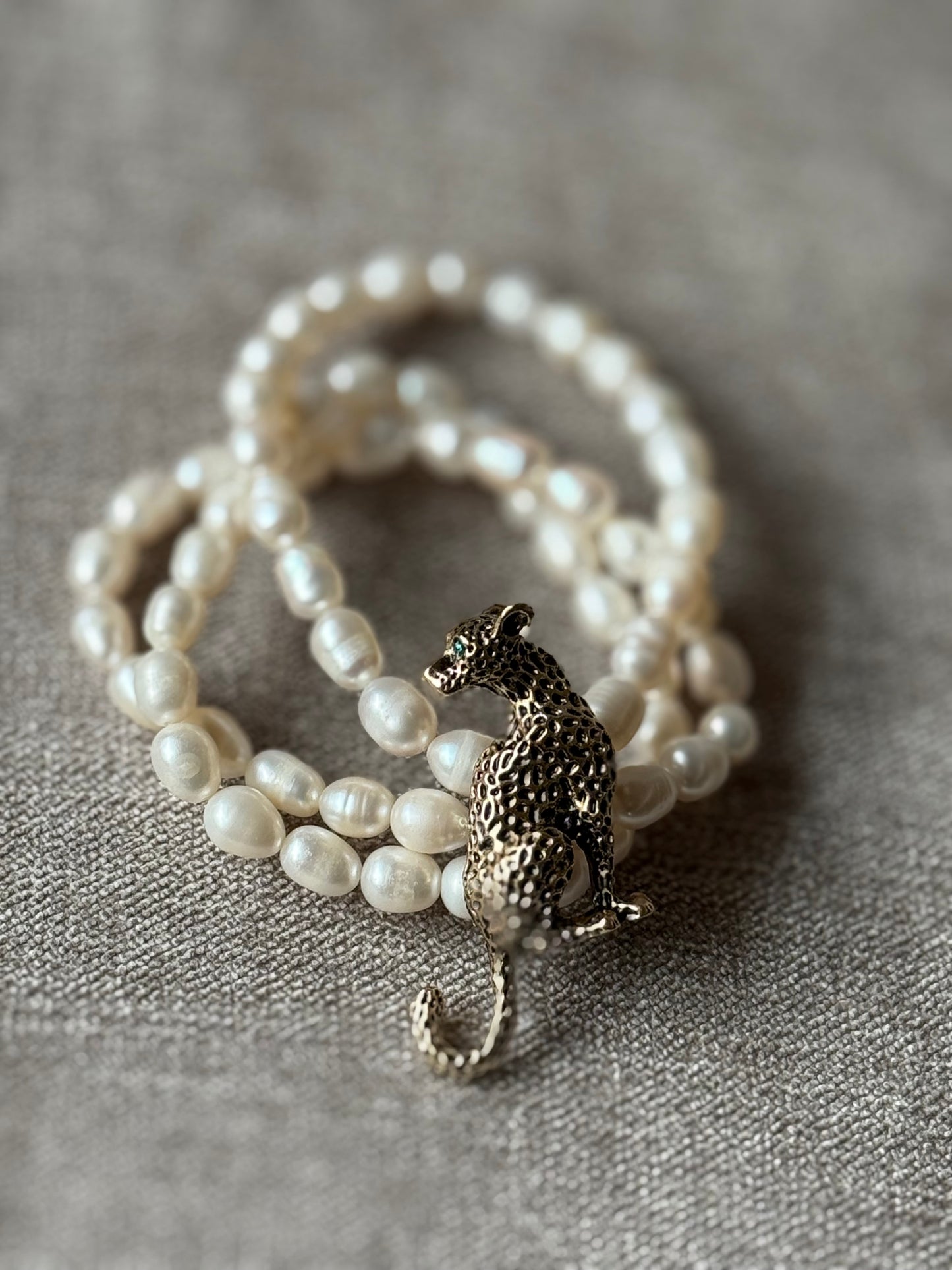 Pearl Bracelet with Leopard Brooch