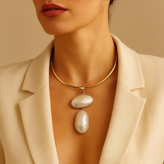 Adjustable Choker silver plated with Mother of Pearl Pendant