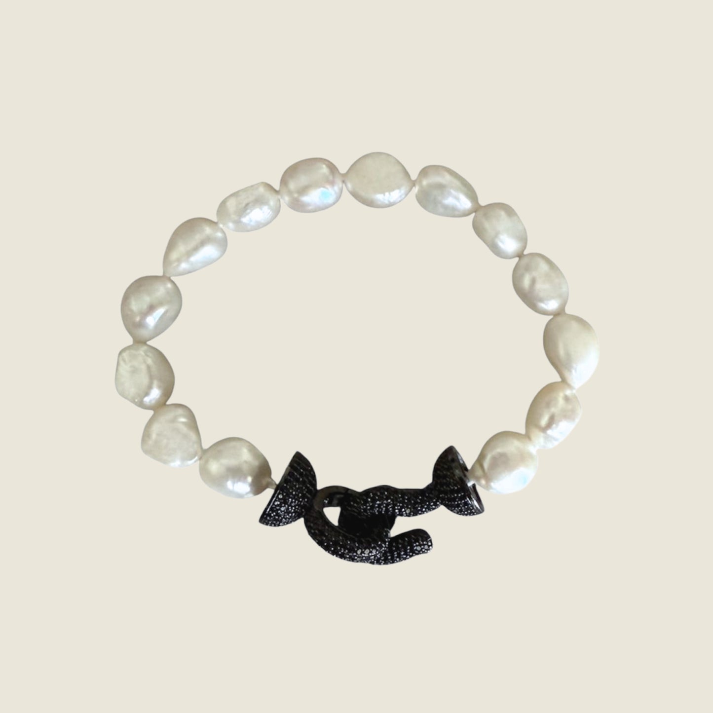 Freshwater Pearl Bracelet With Pavé Zirconia Hook