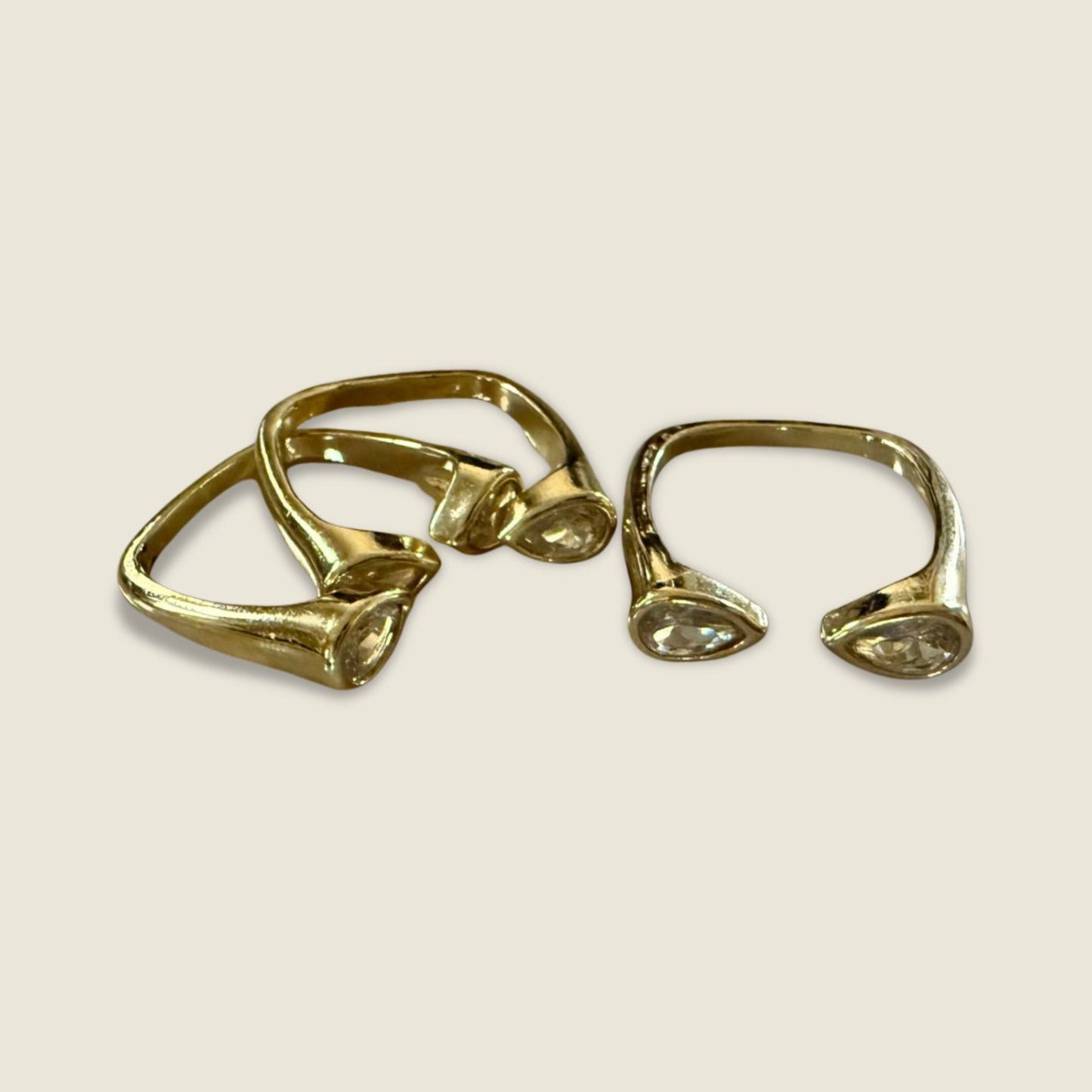 Open Ring with Zirconias – 18k Gold Plated
